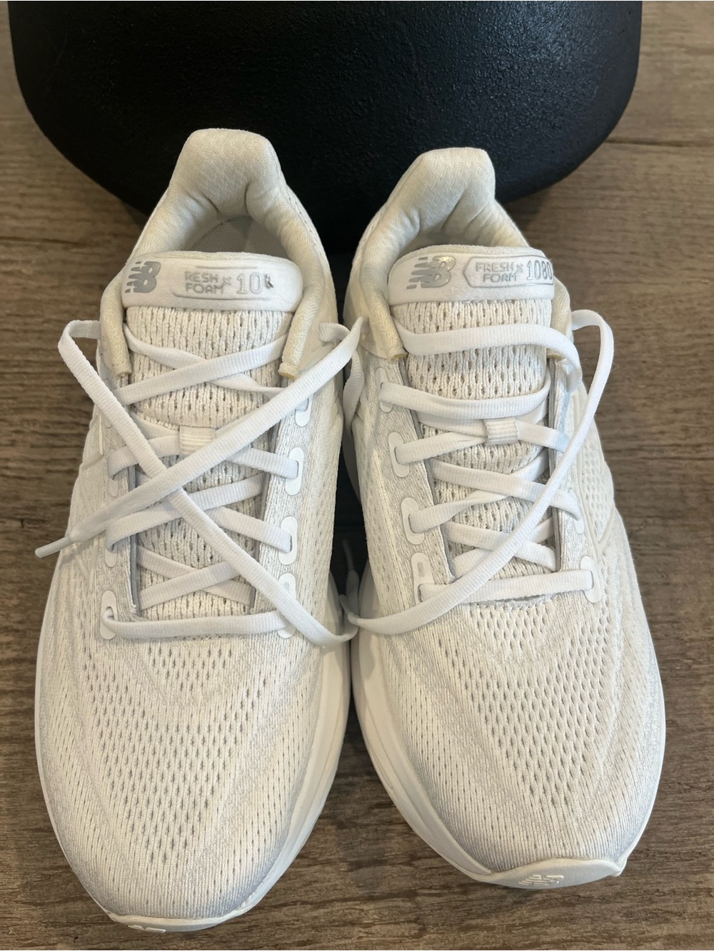🖤 New Balance 7.5 All-White Lightweight Fresh Foam X 1080 v13 Running Sneakers - Picture 3 of 8